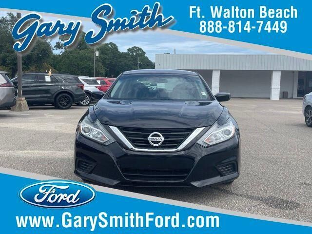 2017 Nissan Altima 2.5 S — photo 1 of 13