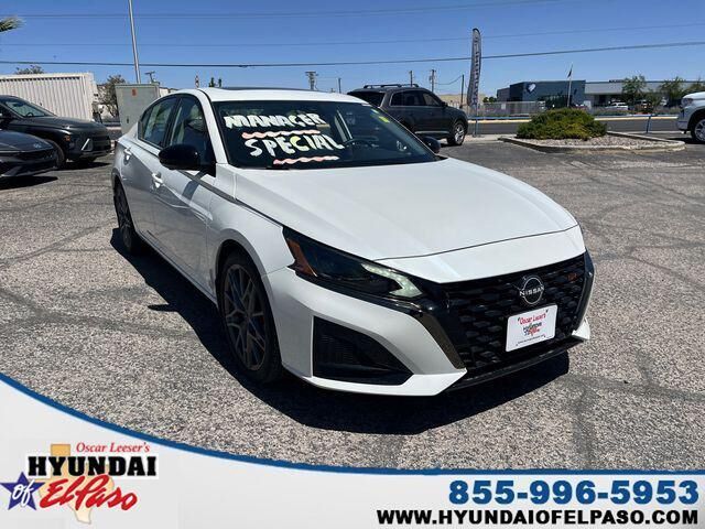 2024 Nissan Altima 2.0 SR — photo 1 of 13