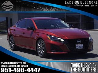 2023 Nissan Altima 2.0 SR — photo 1 of 14
