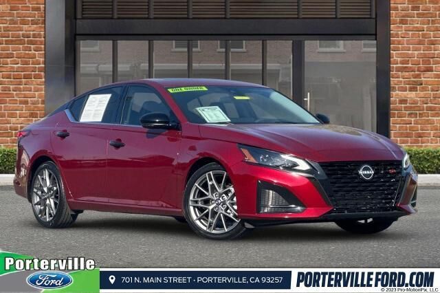 2023 Nissan Altima 2.0 SR — photo 1 of 20
