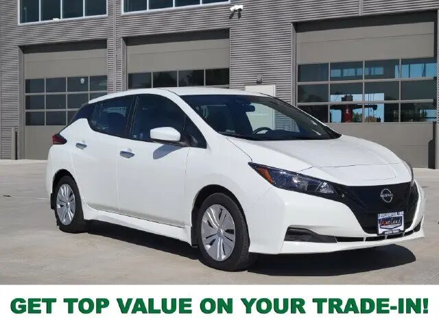 2025 Nissan LEAF S