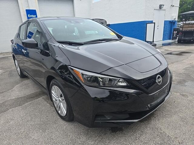 2025 Nissan LEAF S
