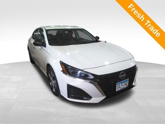 2024 Nissan Altima 2.5 S — photo 1 of 26