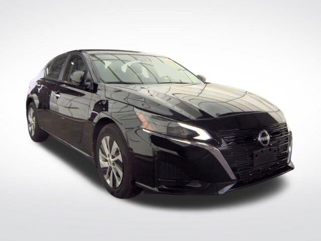 2025 Nissan Altima 2.5 S — photo 1 of 4