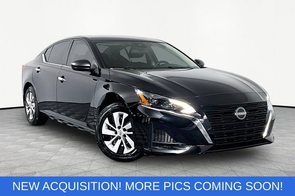2024 Nissan Altima 2.5 S — photo 1 of 1