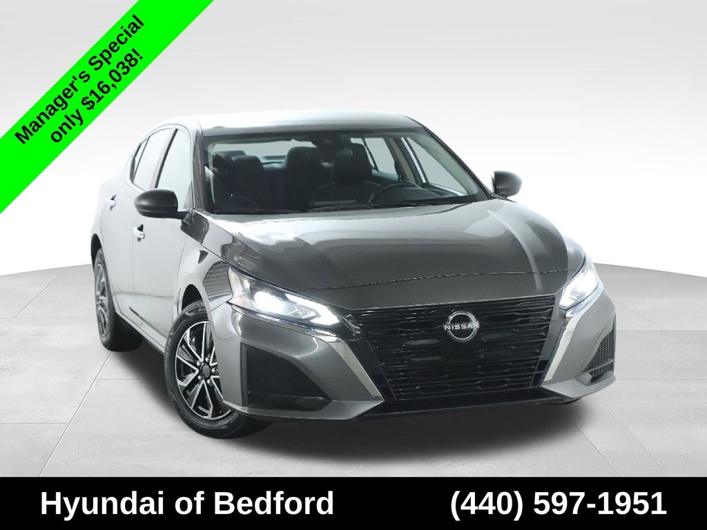 2024 Nissan Altima 2.5 S — photo 1 of 25