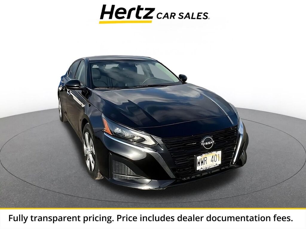 2023 Nissan Altima 2.5 S — photo 1 of 13