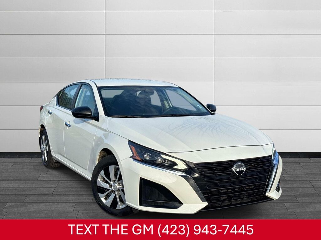 2024 Nissan Altima 2.5 S — photo 1 of 13