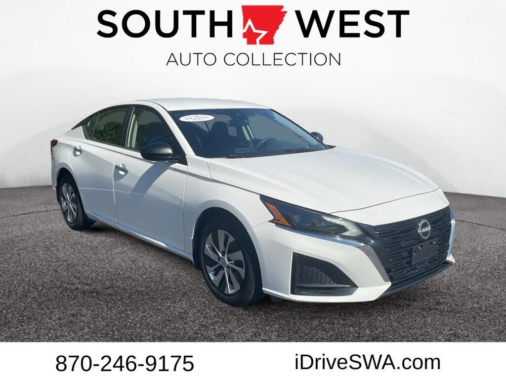 2024 Nissan Altima 2.5 S — photo 1 of 1