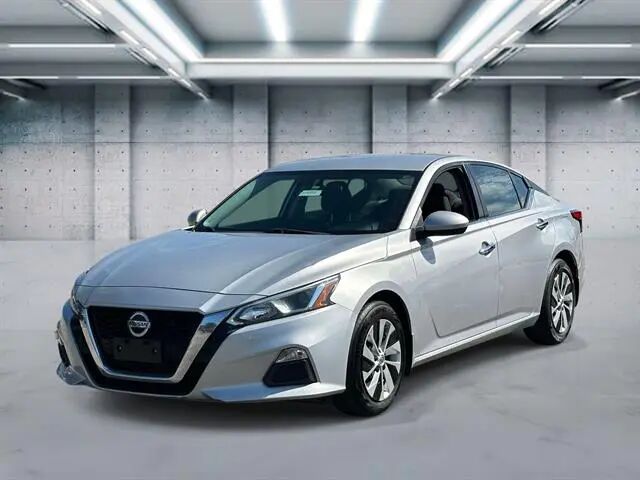 2019 Nissan Altima 2.5 S — photo 1 of 27