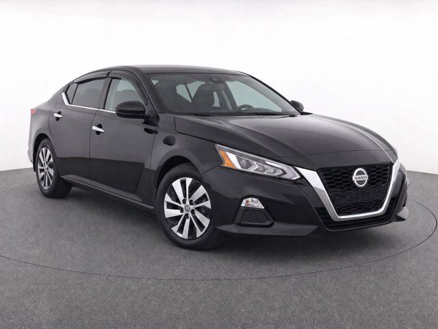 2020 Nissan Altima 2.5 S — photo 1 of 1