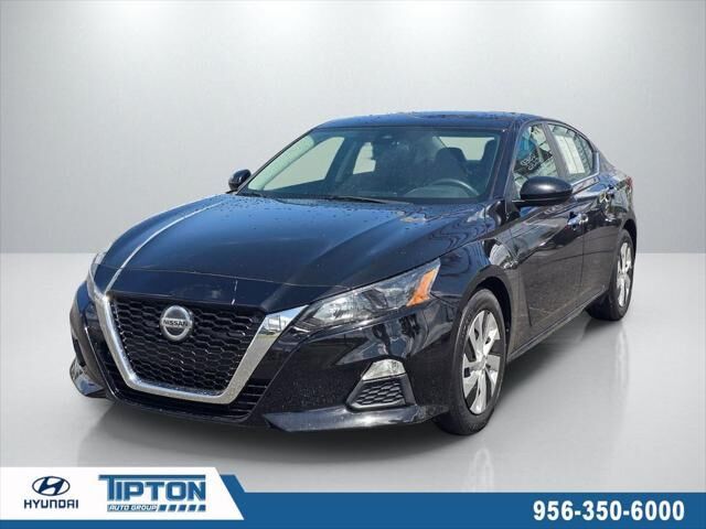 2022 Nissan Altima 2.5 S — photo 1 of 26