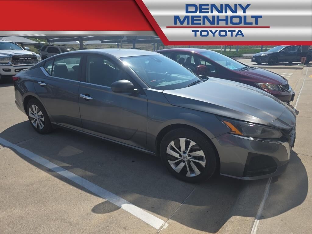 2024 Nissan Altima 2.5 S — photo 1 of 15