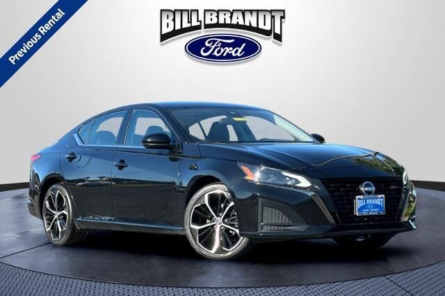 2025 Nissan Altima 2.5 SR