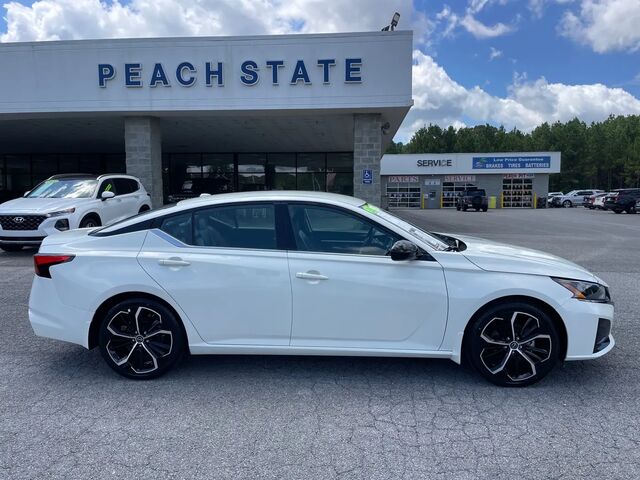 2025 Nissan Altima 2.5 SR