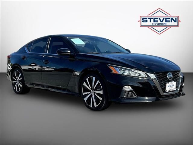 2020 Nissan Altima 2.5 SR — photo 1 of 13