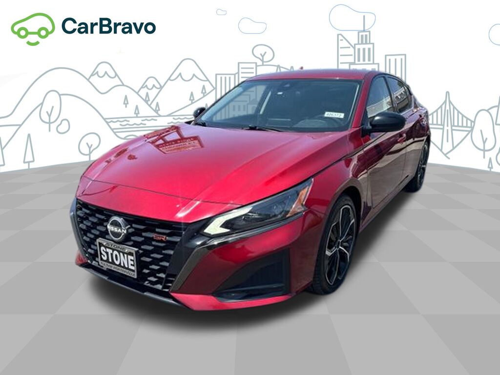 2023 Nissan Altima SR FWD — photo 1 of 6