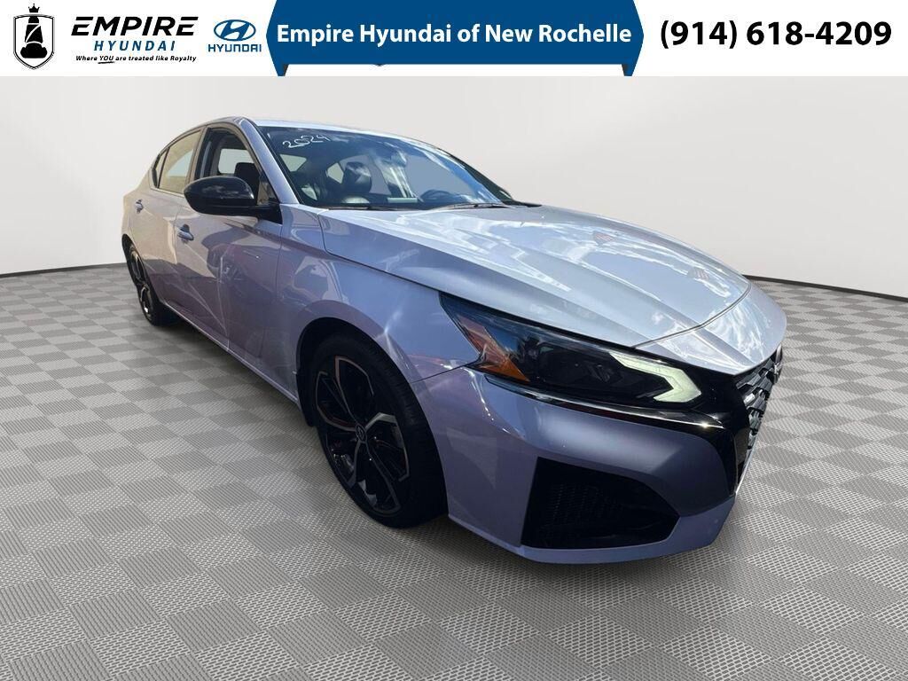 2024 Nissan Altima 2.5 SR — photo 1 of 13