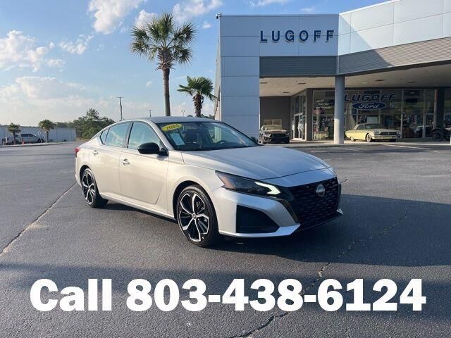 2024 Nissan Altima 2.5 SR — photo 1 of 13