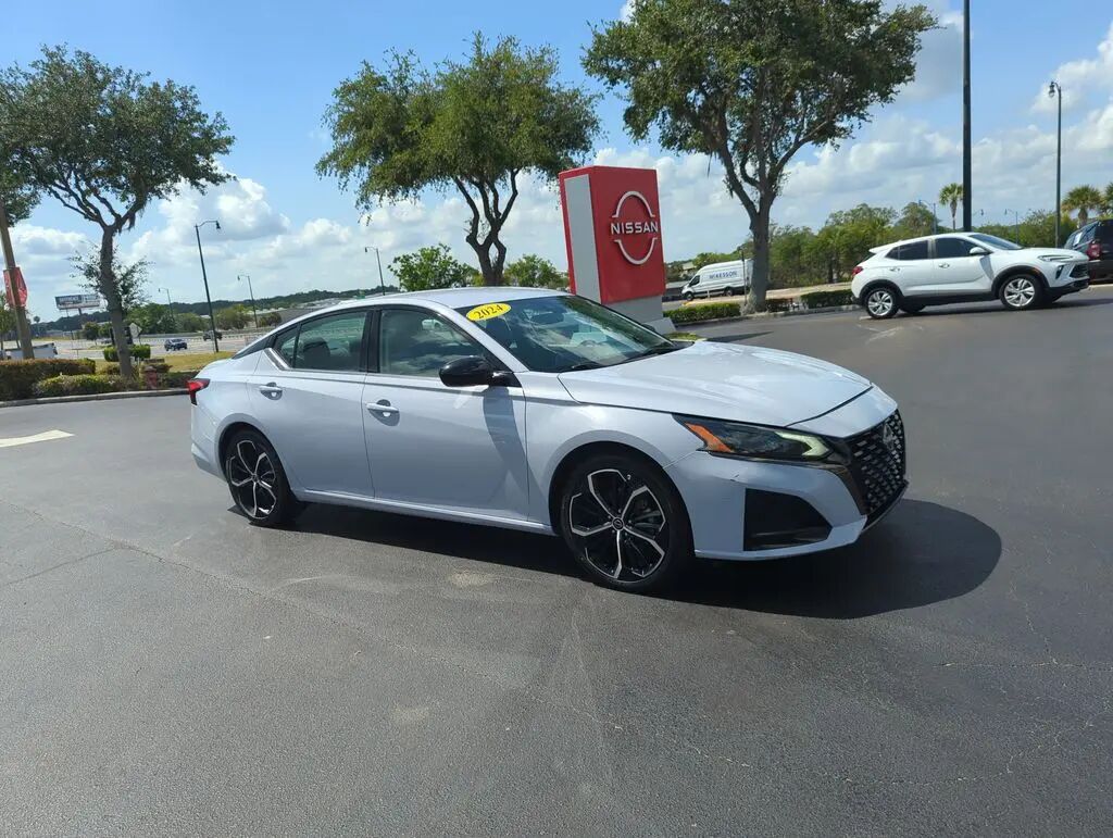 2024 Nissan Altima 2.5 SR — photo 1 of 28