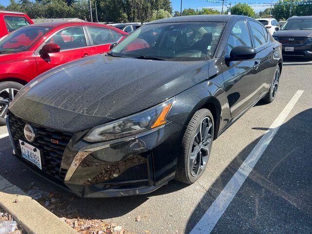2024 Nissan Altima 2.5 SR — photo 1 of 10
