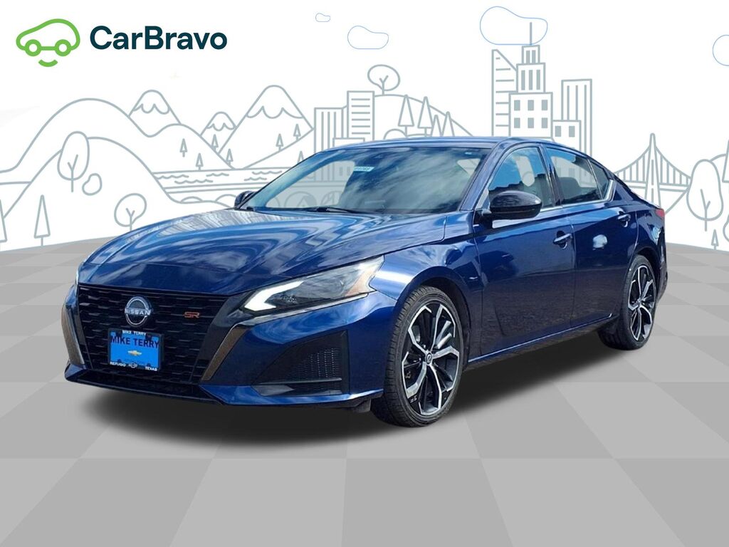 2023 Nissan Altima SR FWD — photo 1 of 7
