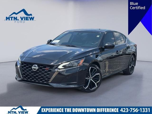 2024 Nissan Altima 2.5 SR — photo 1 of 12