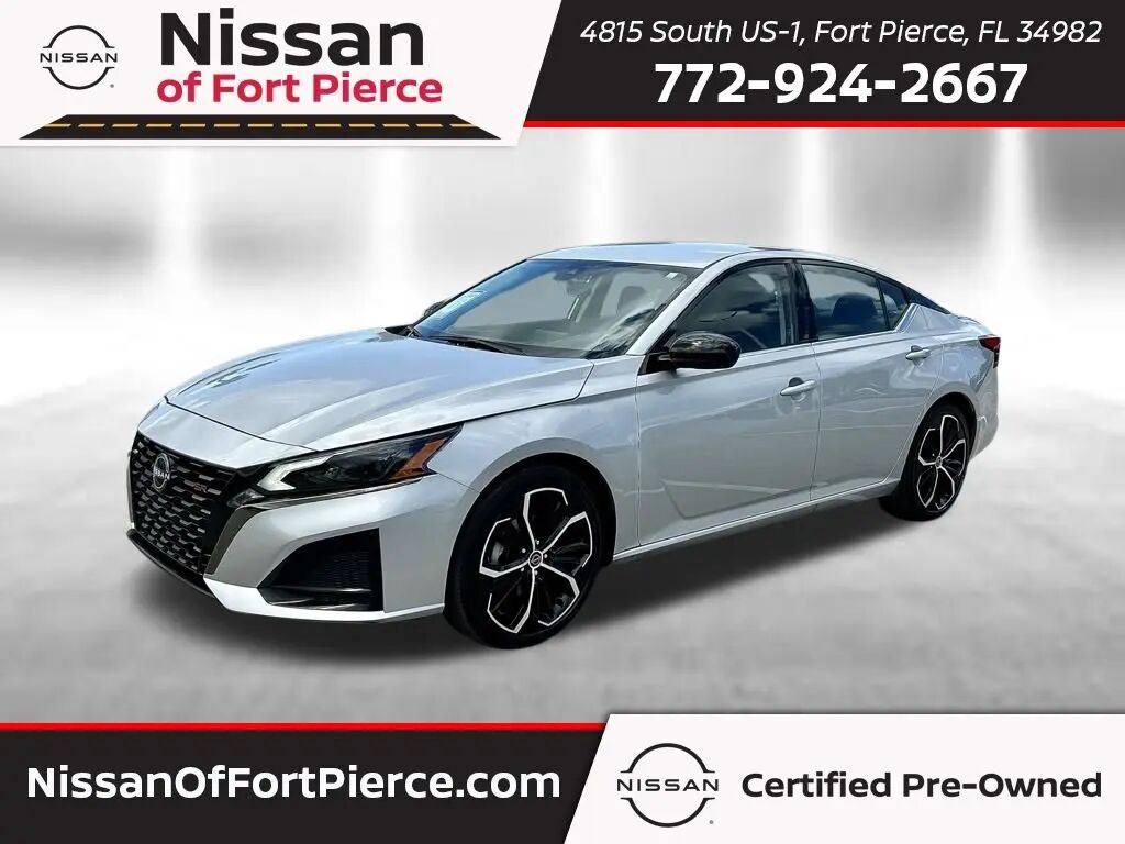 2025 Nissan Altima 2.5 SR — photo 1 of 12