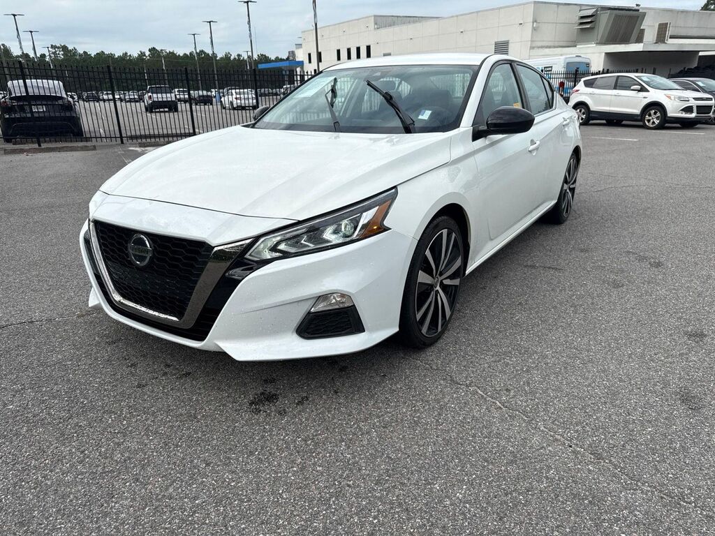 2020 Nissan Altima 2.5 SR — photo 1 of 2