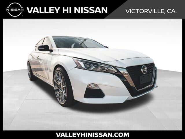 2020 Nissan Altima 2.5 SR — photo 1 of 11