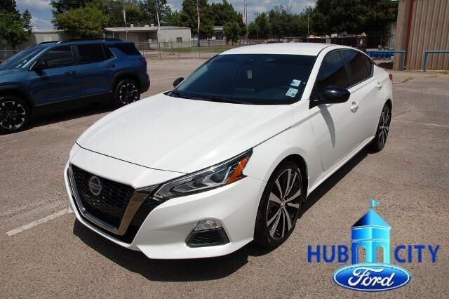 2021 Nissan Altima 2.5 SR — photo 1 of 26