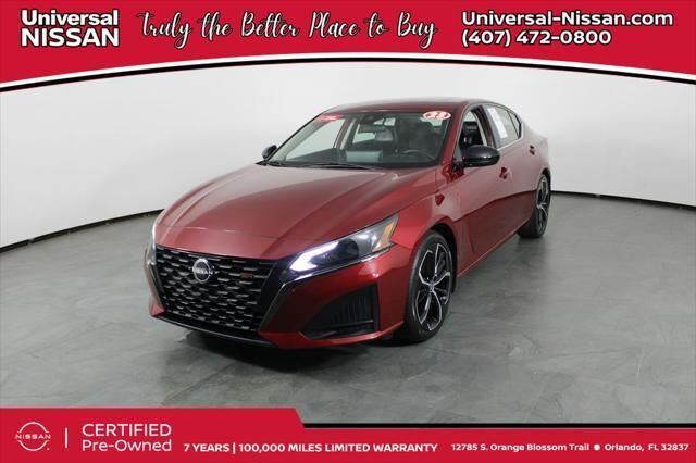 2023 Nissan Altima 2.5 SR — photo 1 of 17
