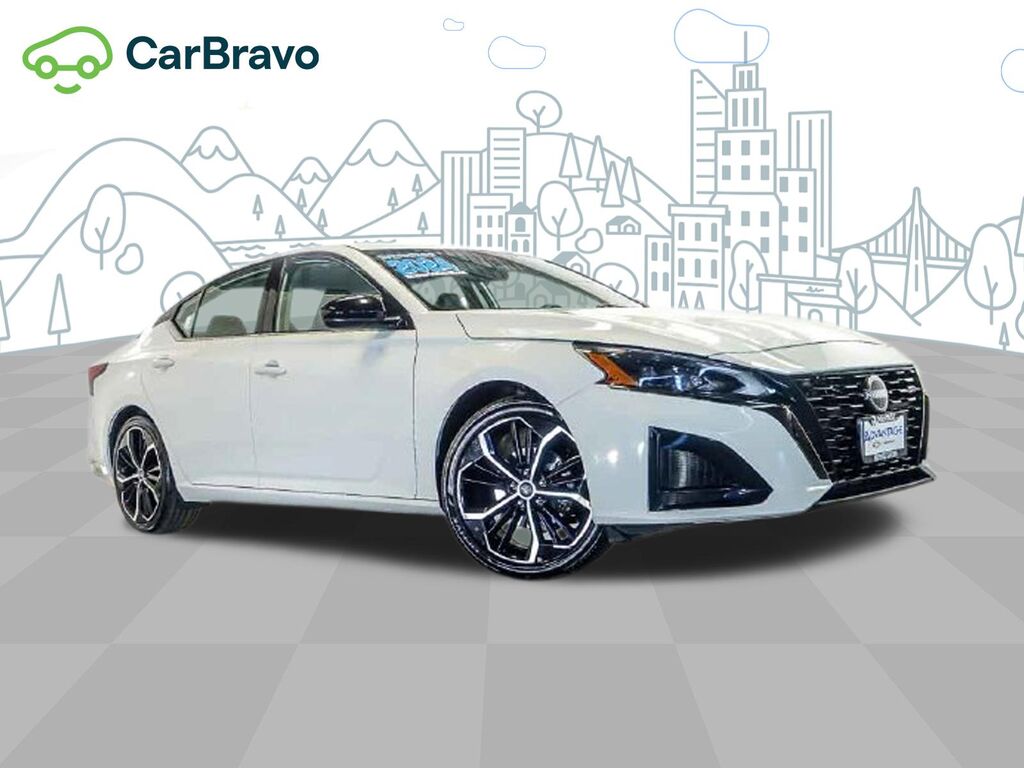 2024 Nissan Altima 2.5 SR — photo 1 of 7