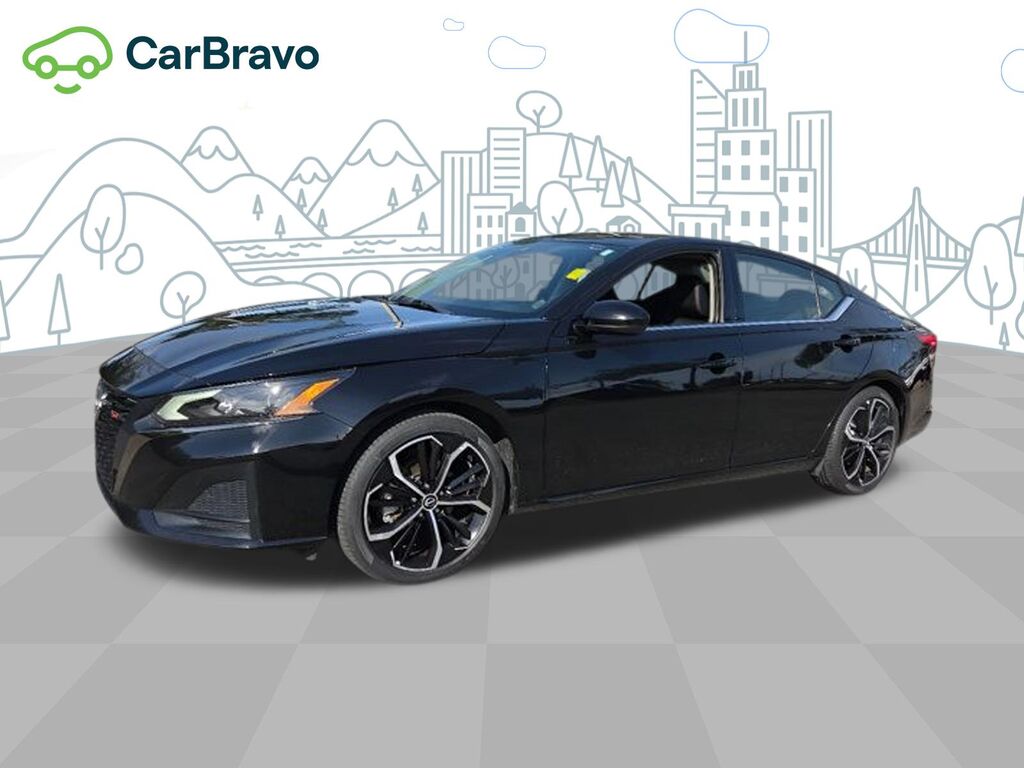 2024 Nissan Altima SR FWD — photo 1 of 6