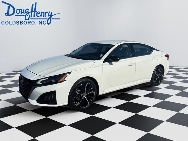 2025 Nissan Altima 2.5 SR