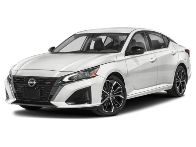 2023 Nissan Altima 2.5 SR — photo 1 of 26