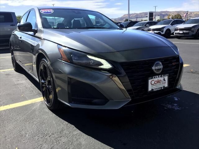 2024 Nissan Altima 2.5 SR — photo 1 of 13