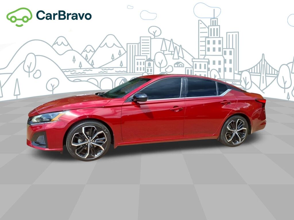 2024 Nissan Altima SR FWD — photo 1 of 6