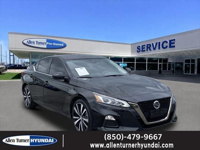 2022 Nissan Altima 2.5 SR — photo 1 of 13