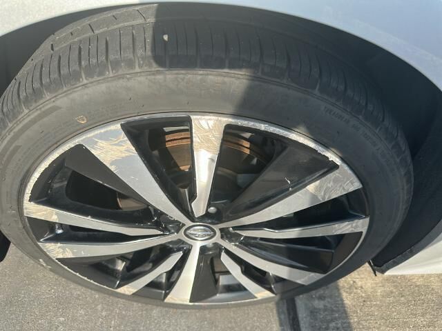 2020 Nissan Altima 2.5 SR — photo 1 of 5