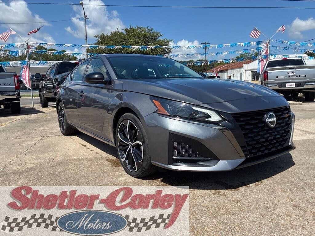 2024 Nissan Altima 2.5 SR — photo 1 of 1