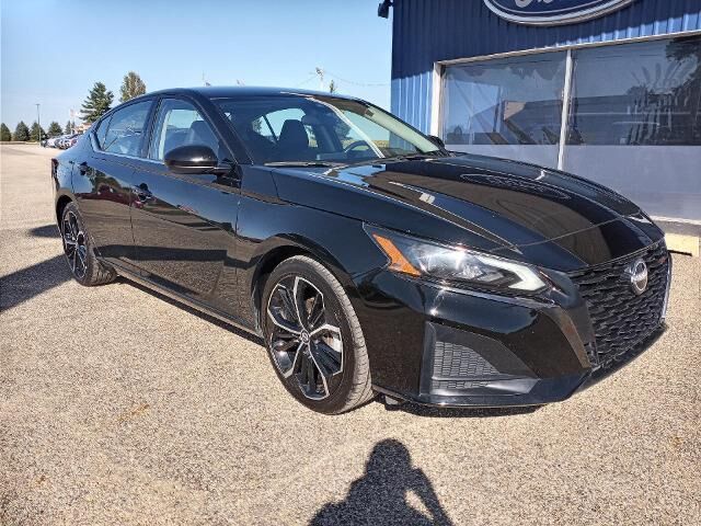 2025 Nissan Altima 2.5 SR