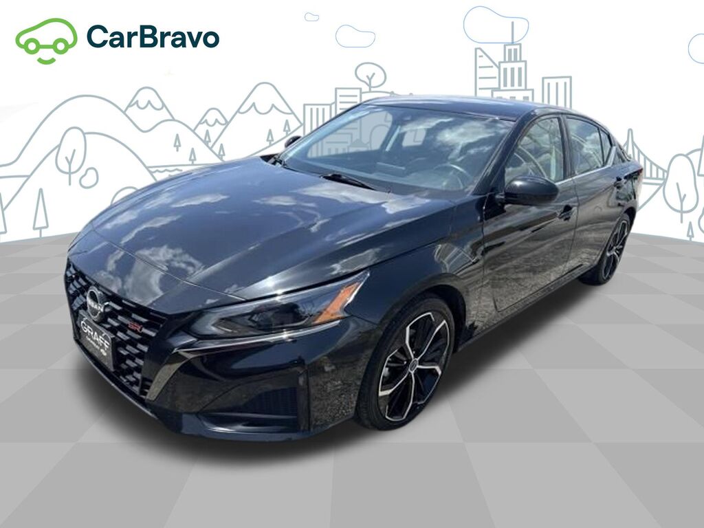 2025 Nissan Altima SR — photo 1 of 6