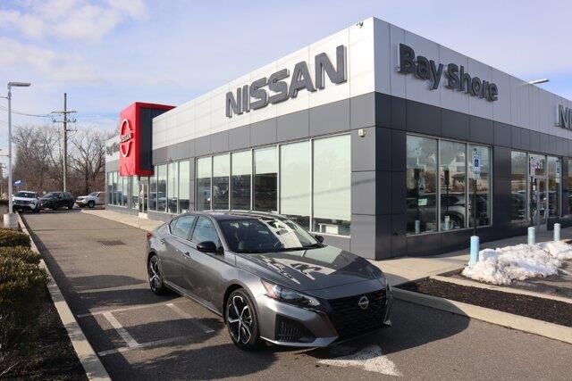 2025 Nissan Altima 2.5 SR