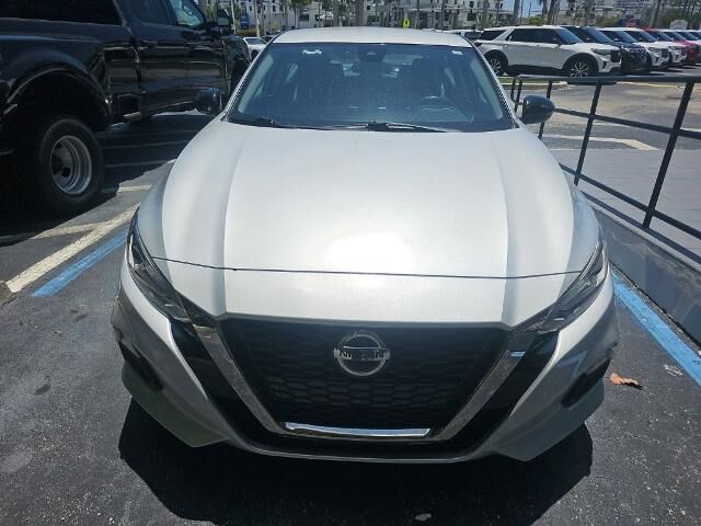 2021 Nissan Altima 2.5 SR