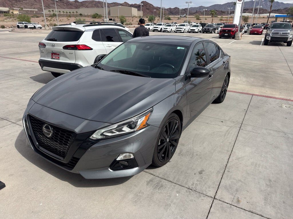 2022 Nissan Altima 2.5 SR — photo 1 of 2