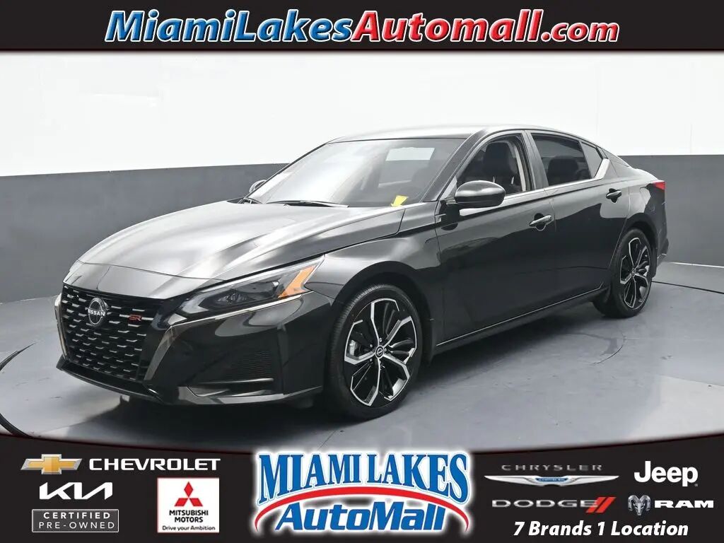 2024 Nissan Altima 2.5 SR — photo 1 of 13
