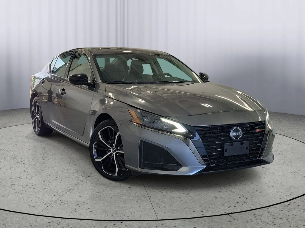 2024 Nissan Altima 2.5 SR — photo 1 of 13