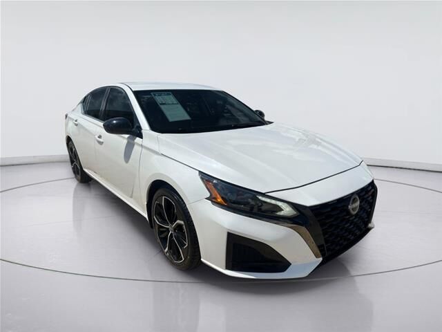 2025 Nissan Altima 2.5 SR