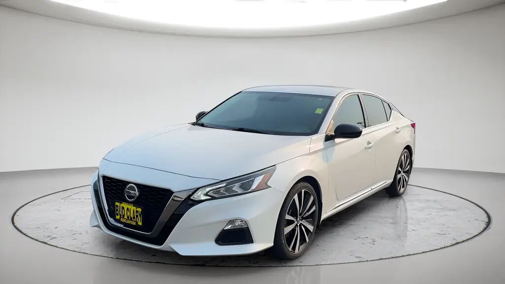 2019 Nissan Altima 2.5 SR — photo 1 of 22